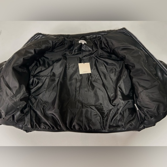 Superdown Sanja Faux Leather Jacket Black Medium Cropped Bomber Zip Up Women’s - Picture 11 of 16